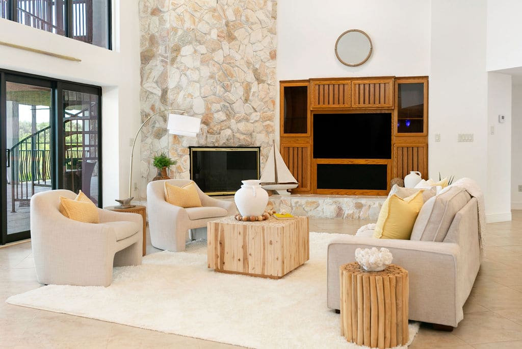 Second-floor living room detail view